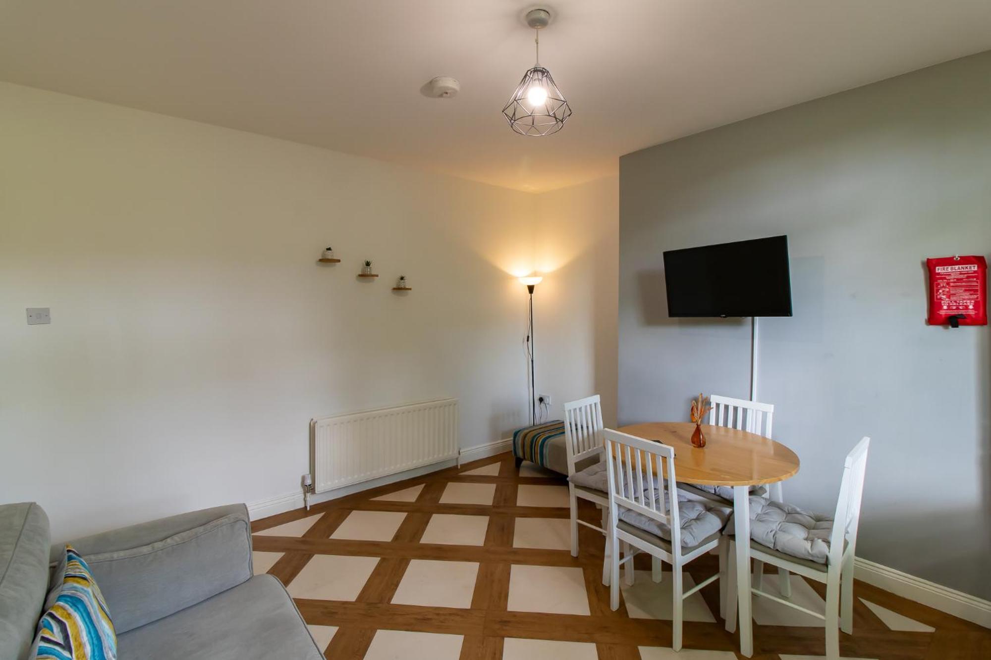 Great Offers On Long Stays!! Laluna Apartments غيتْسْهيد المظهر الخارجي الصورة